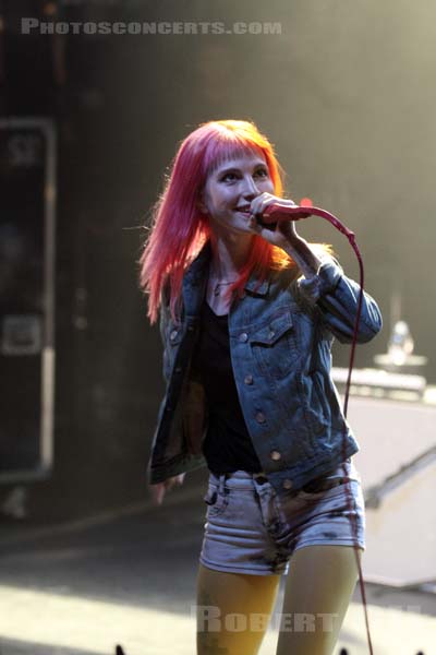 PARAMORE - 2013-04-01 - PARIS - La Cigale - Hayley Nichole Williams